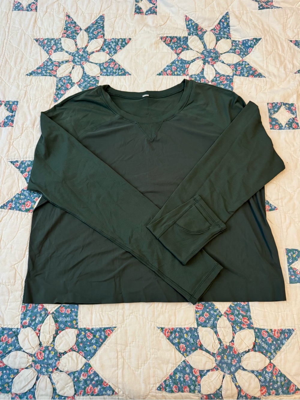 Lululemon Green Long Sleeve Top